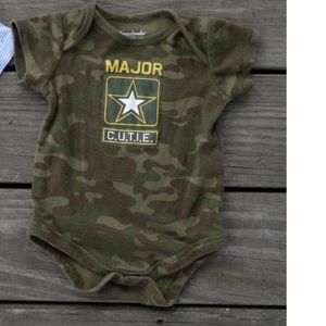 Garanimals 6-9 mo boy’s onesie